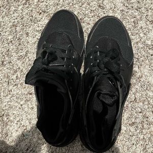 Huaraches, youth boys.